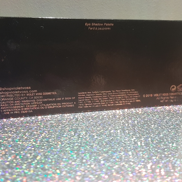 Violet Voss Essentials Volume 1 - Picture 2 of 3